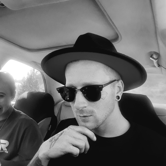 Meet your Posher, Fade - Picture 1 of 1